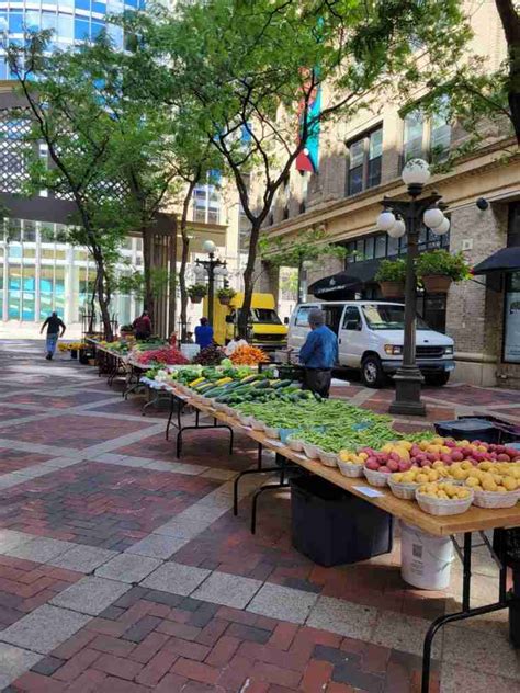 minneapolis st paul farmers markets|roseville mn farmers market schedule.